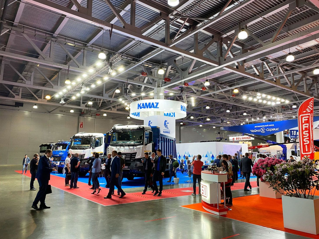 Vystavkа-bauma-ctt-russia-2021-truckholding-03.jpg