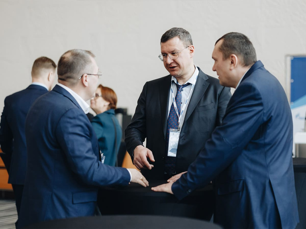 2023-03-15-XXV-konferentsiya-KAMAZ-TruckHolding-coffee-break.jpg
