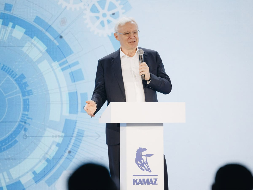 2023-03-15-XXV-konferentsiya-KAMAZ-TruckHolding-Vystuplenie-Kogogin-SA.jpg