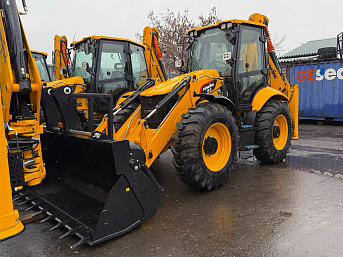 Экскаватор-погрузчик Lonking 84C (CARRARO) равноколесный