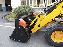 Экскаватор-погрузчик Lonking 83C (CARRARO)