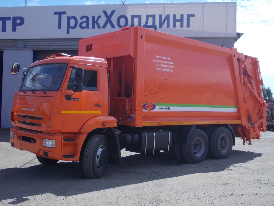 Мусоровоз с задней загрузкой МК-4446-28