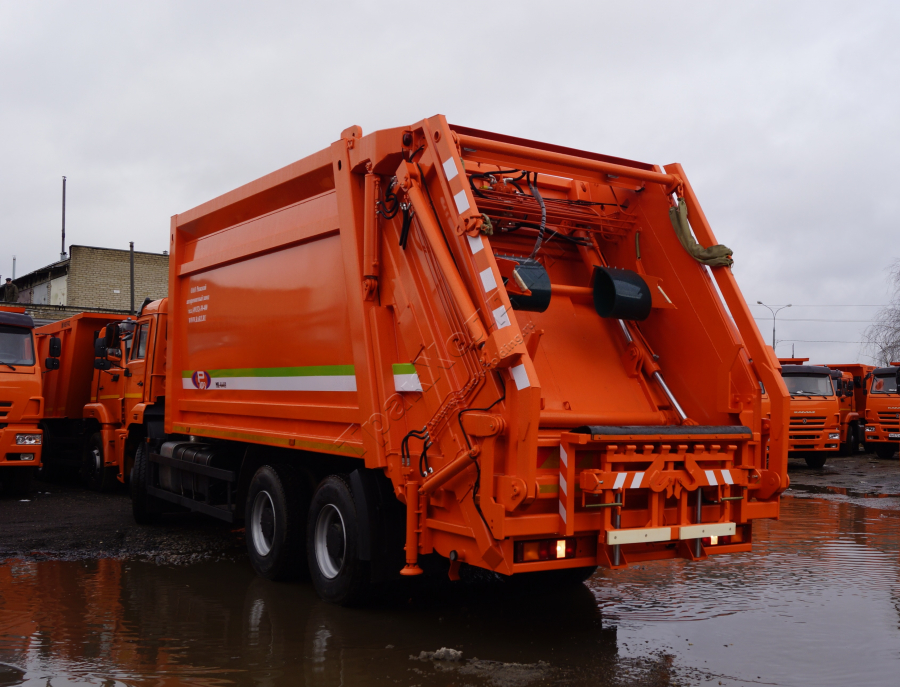 Мусоровоз с задней загрузкой МК-4549 на шасси КАМАЗ 6520 (ЕВРО 5) новый