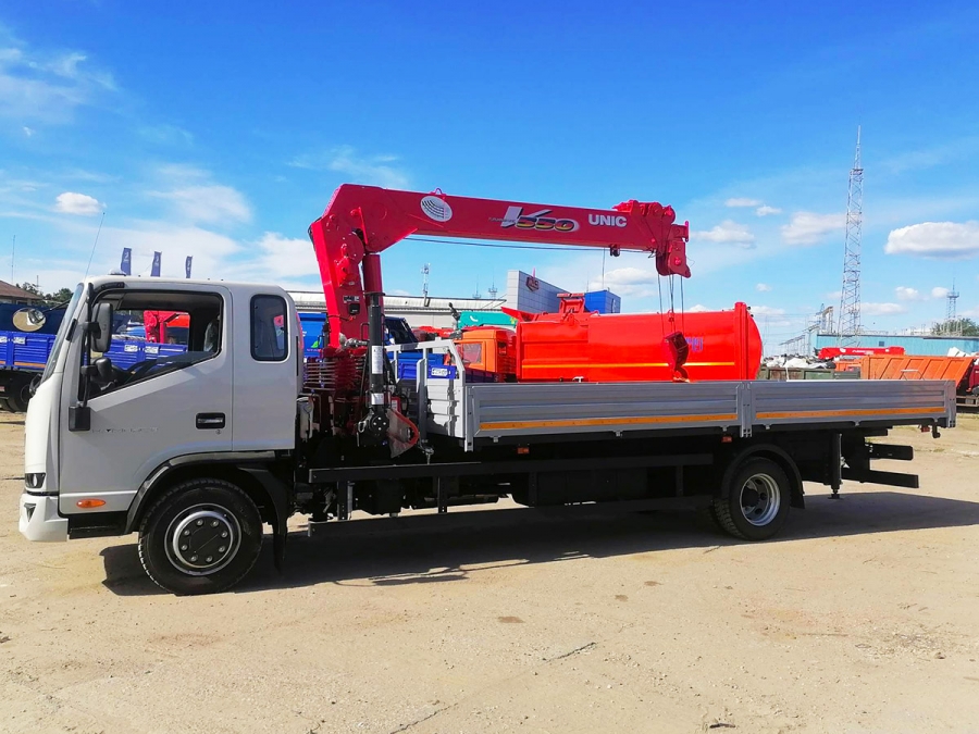 Бортовой автомобиль КАМАЗ 43082 КОМПАС 12 с КМУ UNIC URV-554 (ЕВРО 5) новый