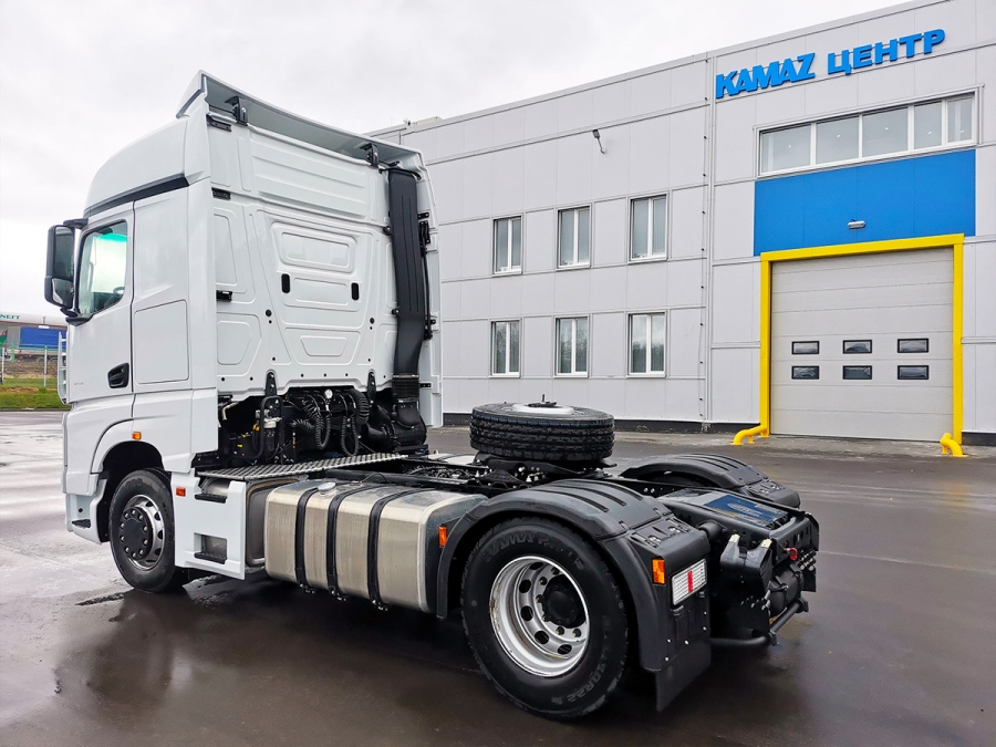 Седельный тягач КАМАЗ 54901-70014-CA (ЕВРО 5) новый 