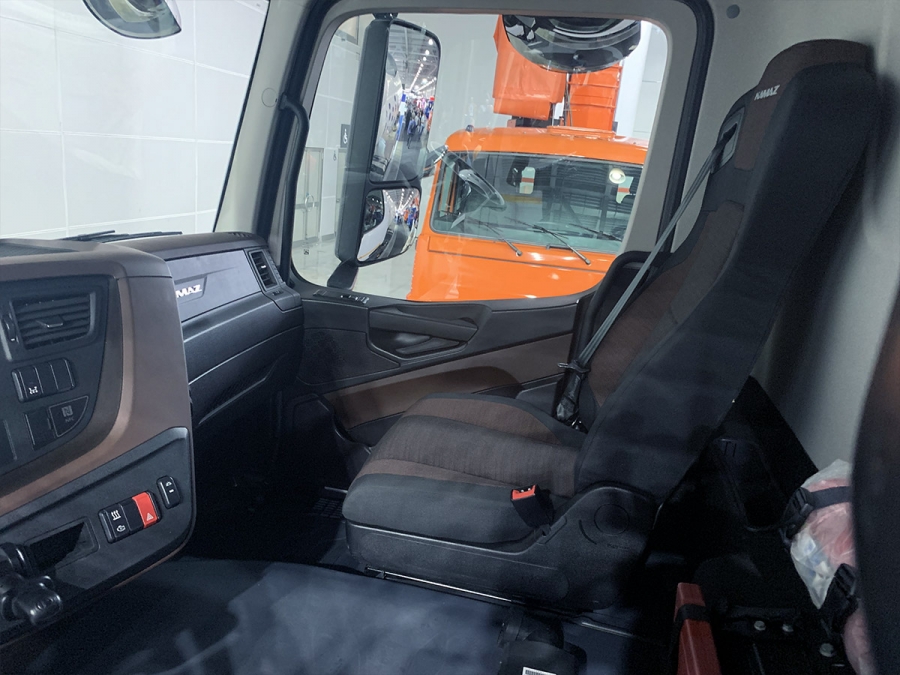 Автобетоносмеситель 581425 на шасси КАМАЗ 65951 12 м3 (ЕВРО 5) новый