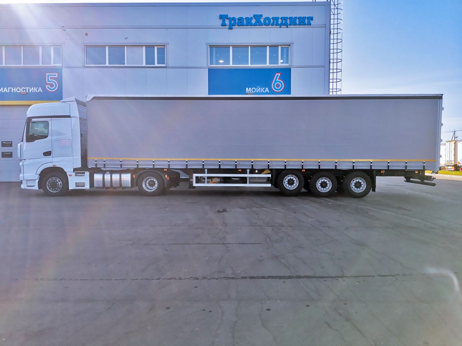 Полуприцеп шторный ТЗА 588510-700210-08 новый