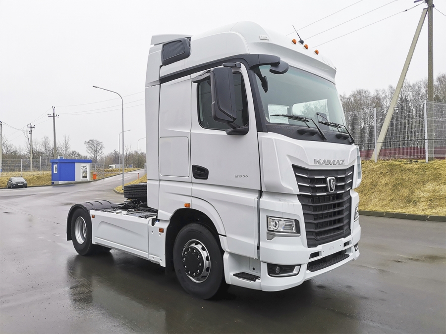 Седельный тягач КАМАЗ 54901-70011-AA (Hight-Tech) (ЕВРО 5) новый
