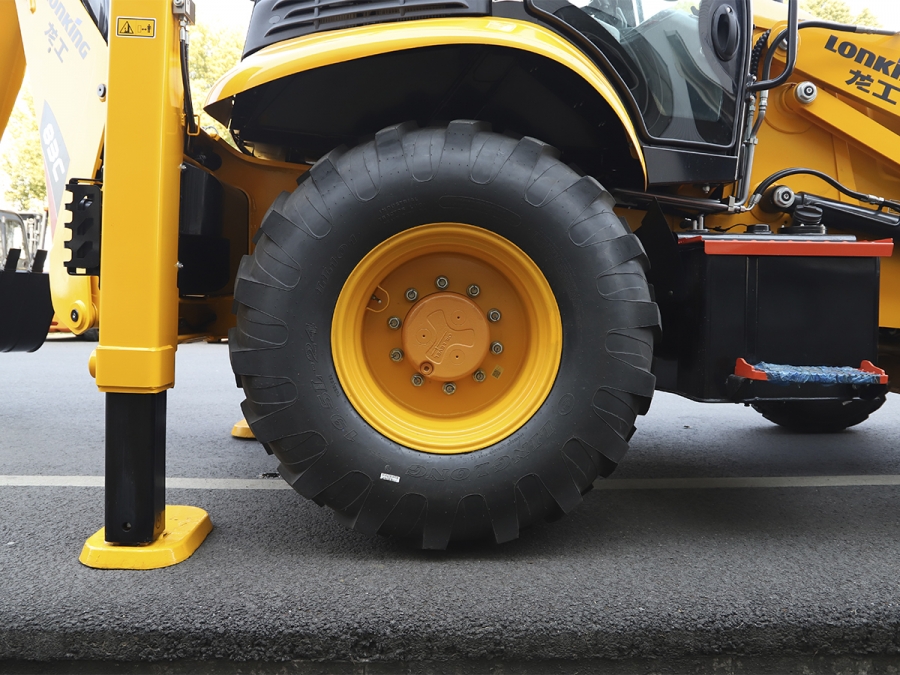 Экскаватор-погрузчик Lonking 83C (CARRARO)