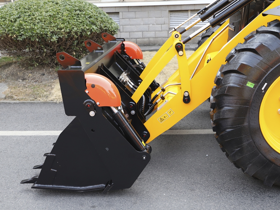 Экскаватор-погрузчик Lonking 84C (CARRARO) равноколесный