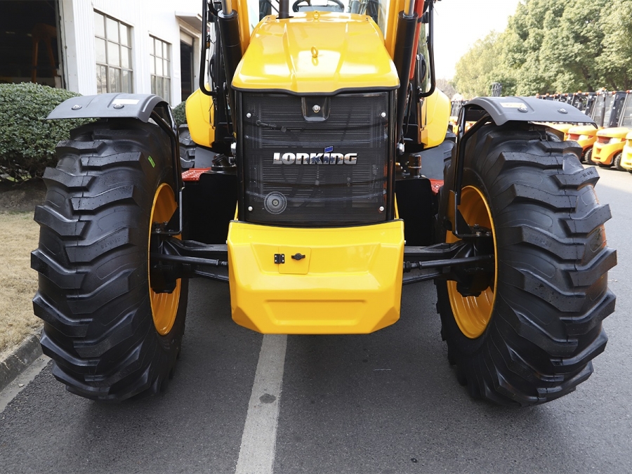 Экскаватор-погрузчик Lonking 84C (CARRARO) равноколесный