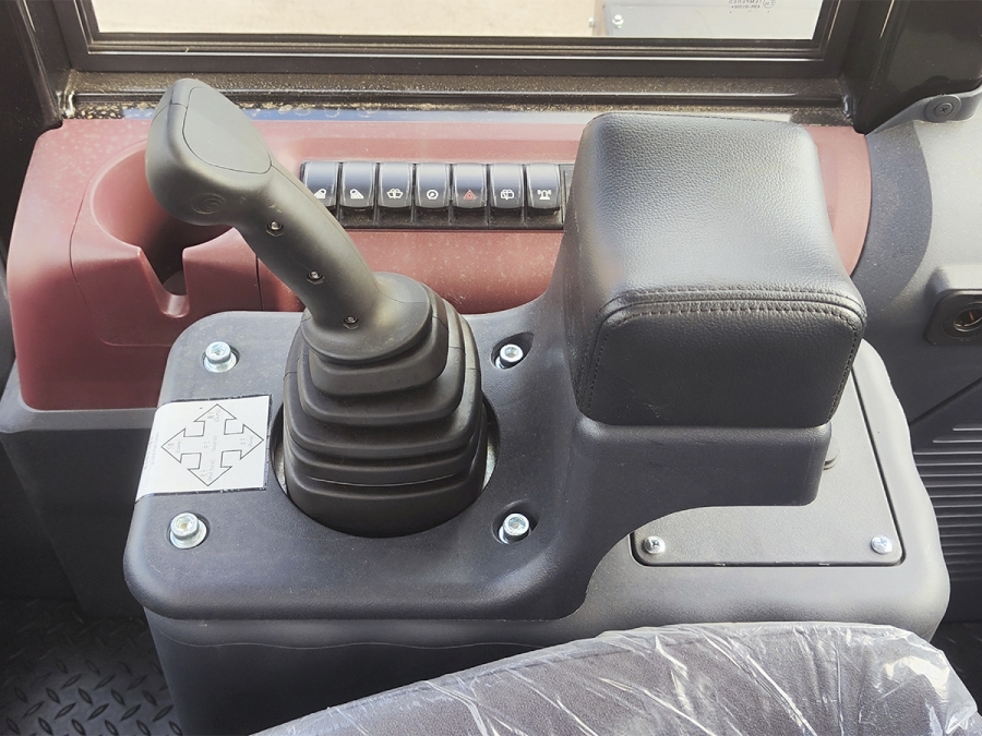 Фронтальный погрузчик Lonking CDM853G