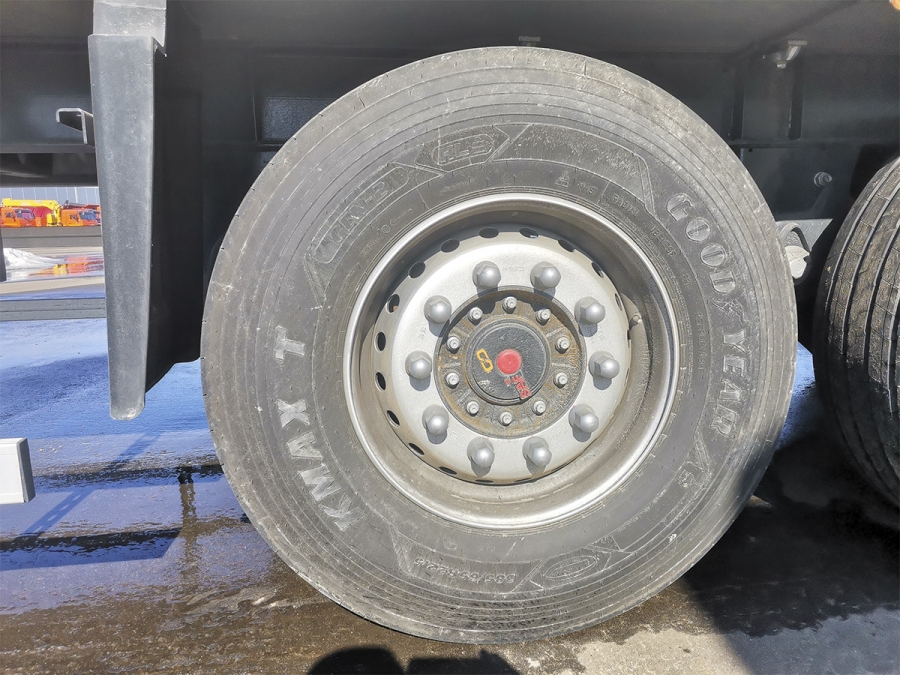 Полуприцеп изотермический рефрижератор МАЗ КУПАВА 93W000 ХОУ Thermo King SLXi-400 новый