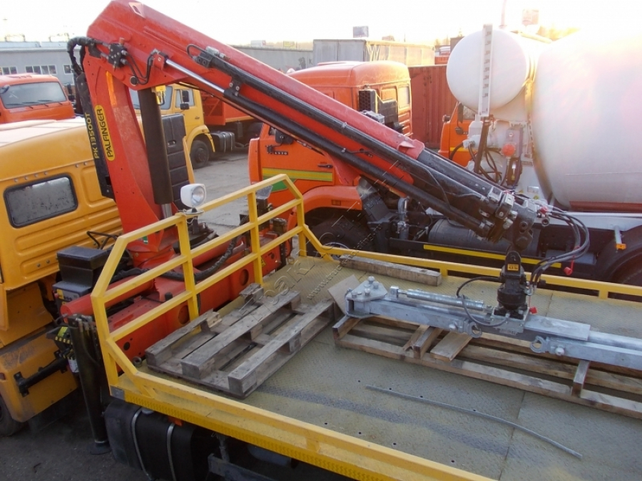 Автоэвакуатор с КМУ Palfinger РК 13500Т