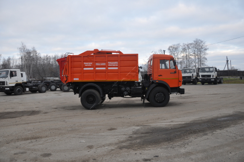 Мусоровоз с задней загрузкой МКЗ-44100 