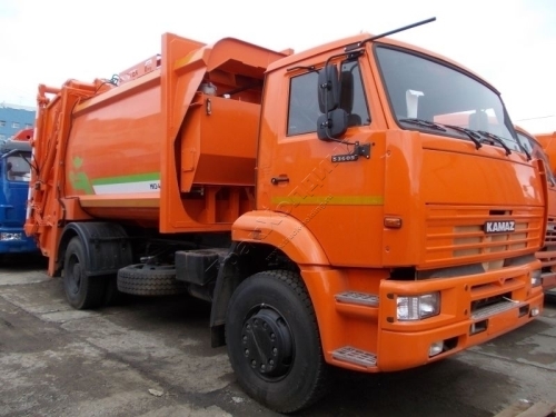 МКЗ-4605 (МКЗ-4905) - мусоровоз с задней загрузкой