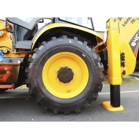 Экскаватор-погрузчик Lonking 84C (CARRARO) равноколесный